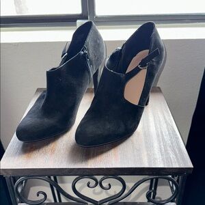 Kelly & Katie Elegant Black Women's Heels